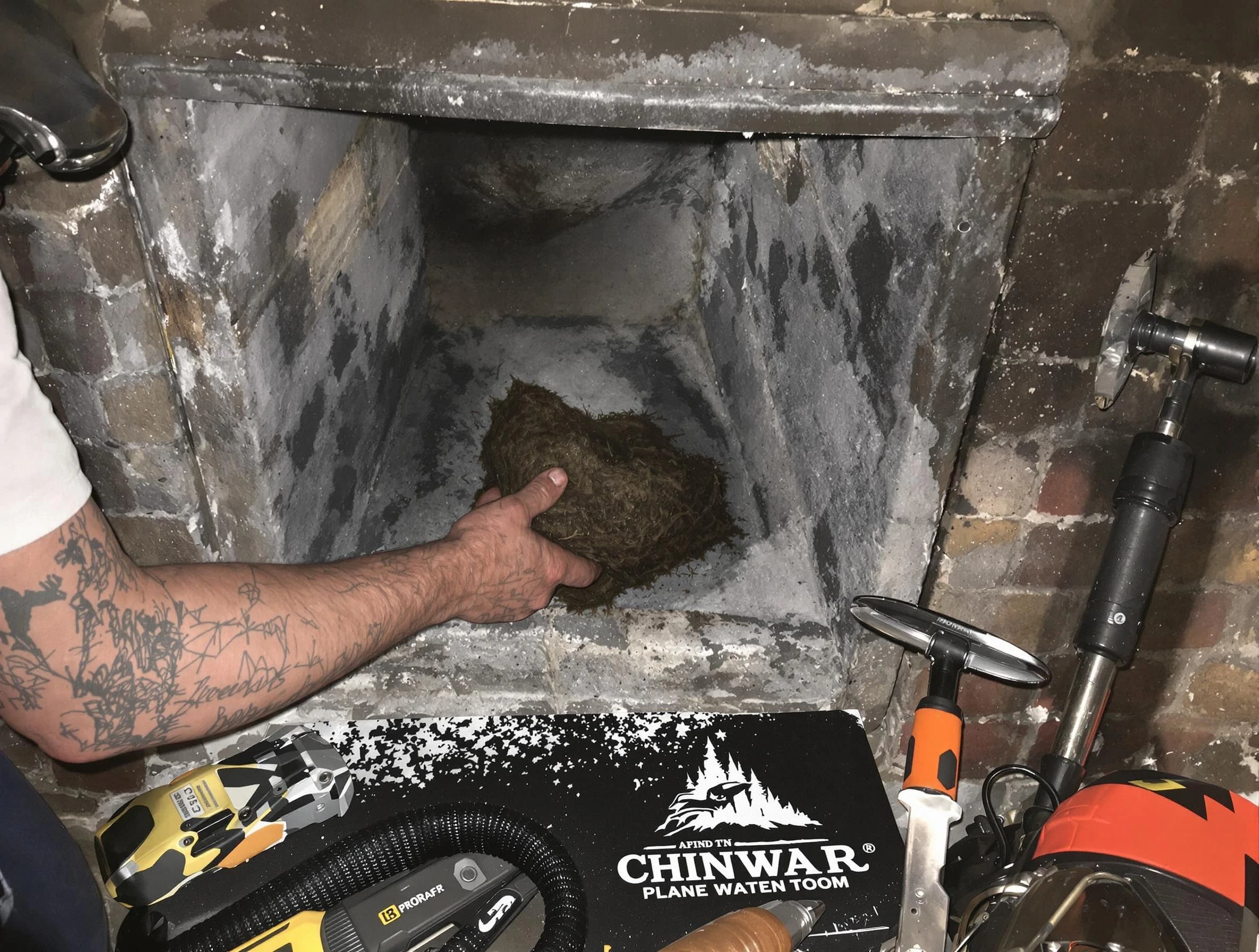 Fairfield Plantation Chimney Sweep safely removing debris and screening chimney in Fairfield Plantation, GA